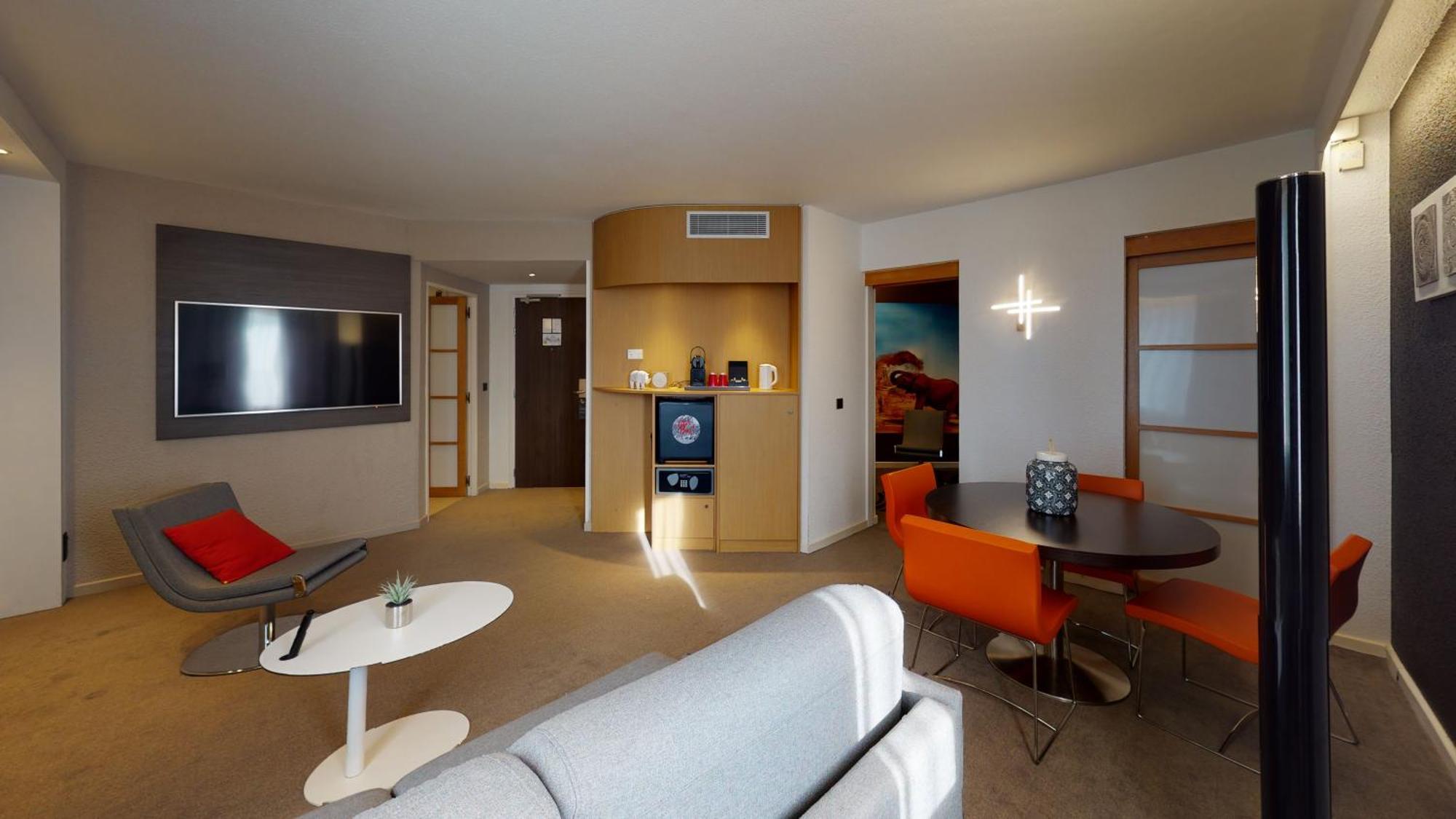 Hotel Novotel Gerland Musee Des Confluences Lyon